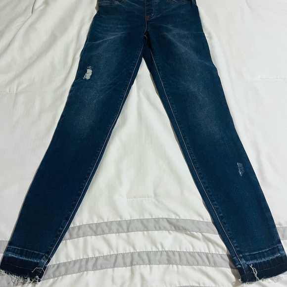Spanx Distressed Skinny Jeans - Picture 6 of 6